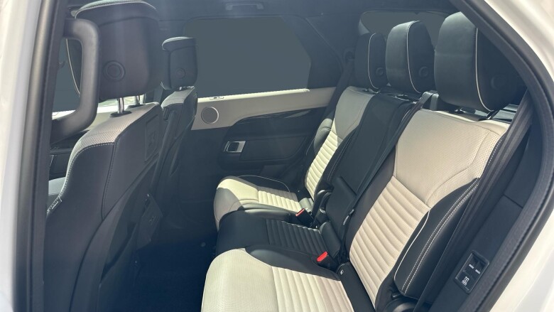 Land Rover Discovery 3.0 D300 R-Dynamic HSE 5dr Auto Diesel Station Wagon